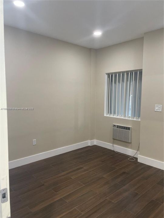 合同活跃: $549,000 (0 贝兹, 0 浴室, 0 平方英尺)