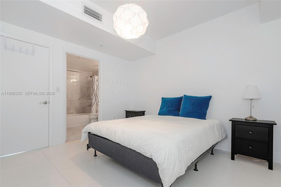 Activo con contrato: $819,000 (2 camas, 2 baños, 1026 Pies cuadrados)