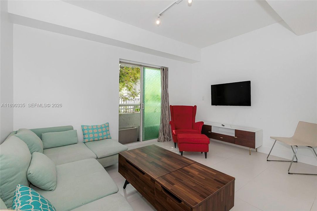 Activo con contrato: $819,000 (2 camas, 2 baños, 1026 Pies cuadrados)