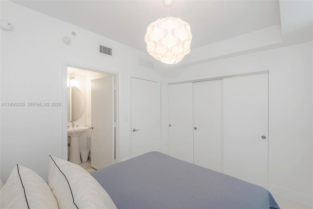 Activo con contrato: $819,000 (2 camas, 2 baños, 1026 Pies cuadrados)