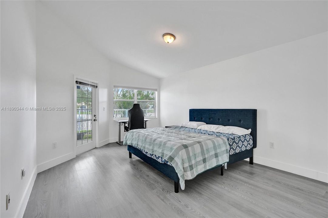 最近租的: $3,900 (3 贝兹, 2 浴室, 1416 平方英尺)