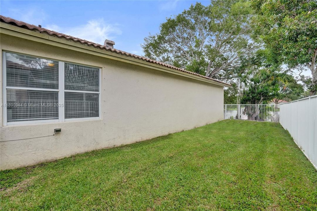 最近租的: $3,900 (3 贝兹, 2 浴室, 1416 平方英尺)