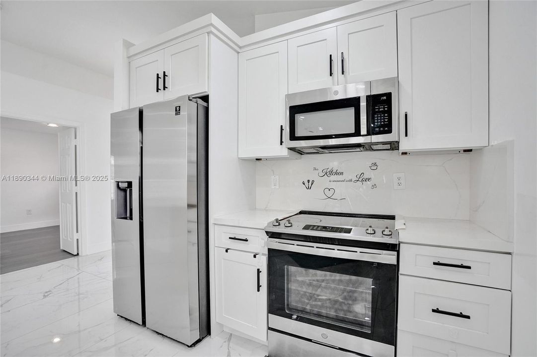 最近租的: $3,900 (3 贝兹, 2 浴室, 1416 平方英尺)