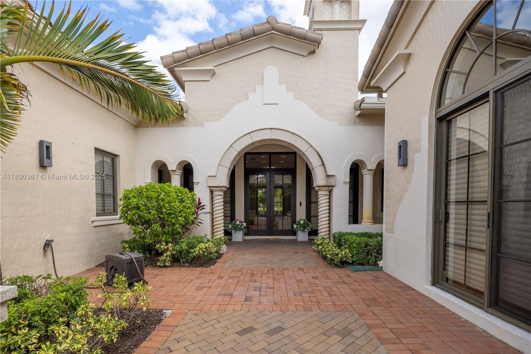 На продажу: $2,399,000 (5 спален, 3 ванн, 3143 Квадратных фут)