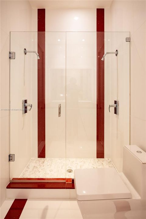 На продажу: $2,399,000 (5 спален, 3 ванн, 3143 Квадратных фут)