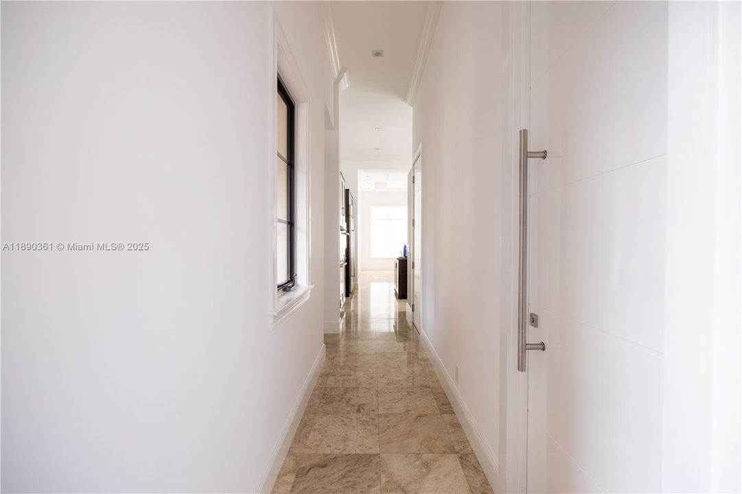 На продажу: $2,399,000 (5 спален, 3 ванн, 3143 Квадратных фут)