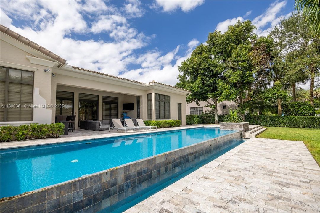 На продажу: $2,399,000 (5 спален, 3 ванн, 3143 Квадратных фут)