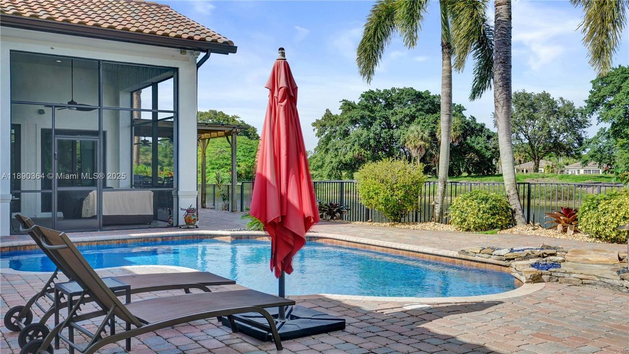 Recently Sold: $1,500,000 (6 beds, 4 baths, 3756 Square Feet)