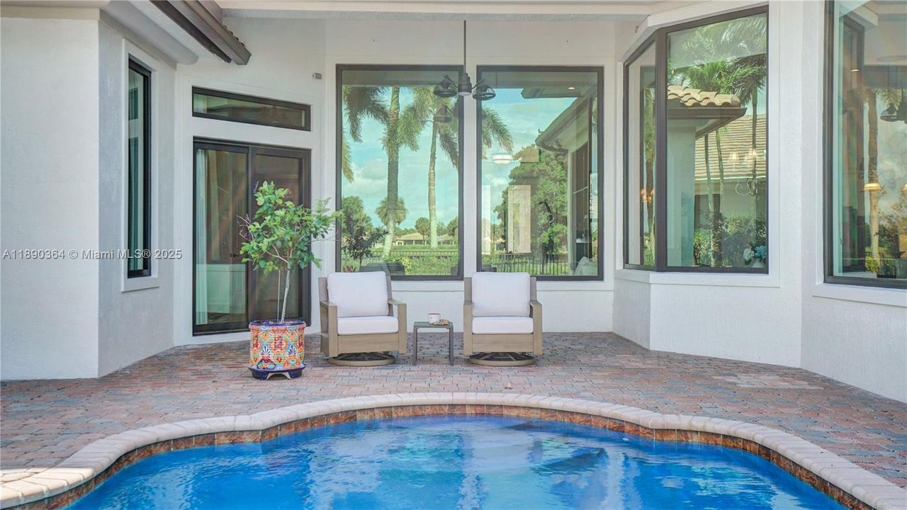 Recently Sold: $1,500,000 (6 beds, 4 baths, 3756 Square Feet)