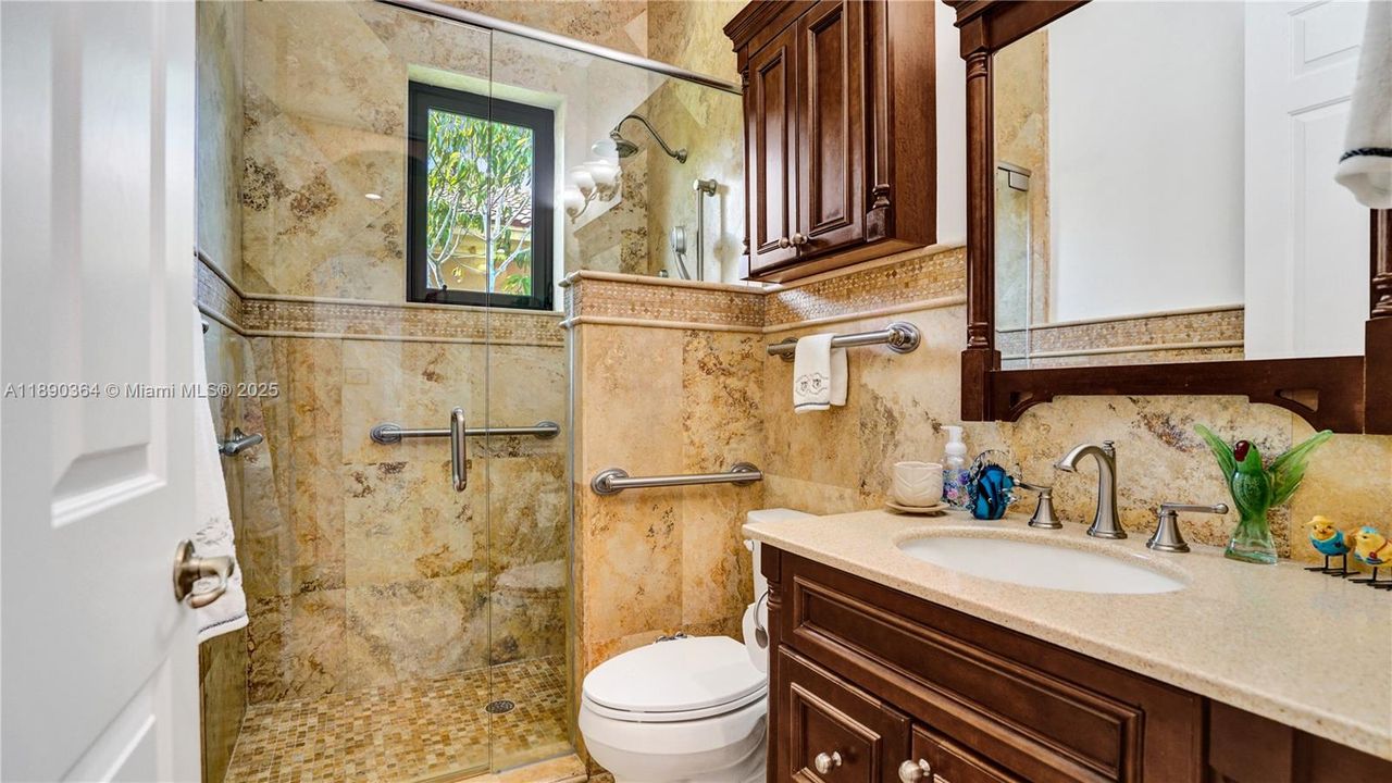 Recently Sold: $1,500,000 (6 beds, 4 baths, 3756 Square Feet)