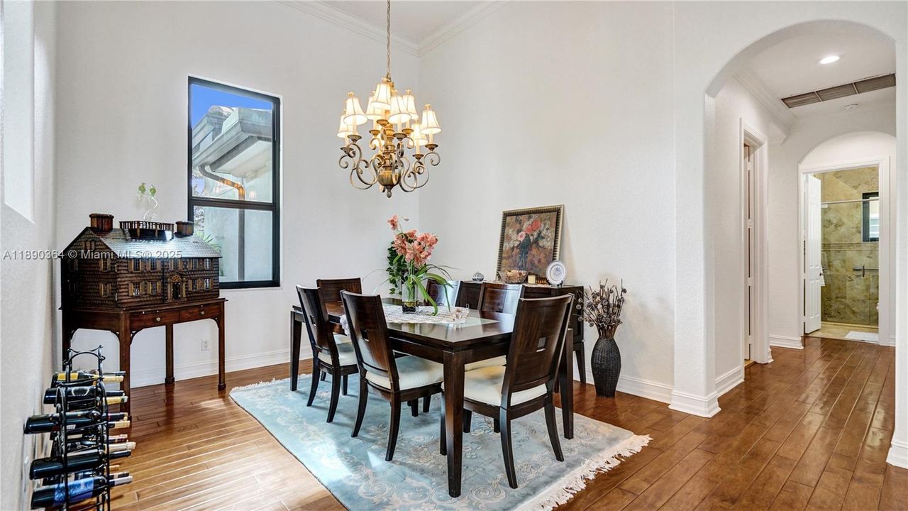 Recently Sold: $1,500,000 (6 beds, 4 baths, 3756 Square Feet)