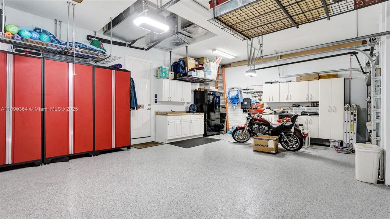 Recently Sold: $1,500,000 (6 beds, 4 baths, 3756 Square Feet)