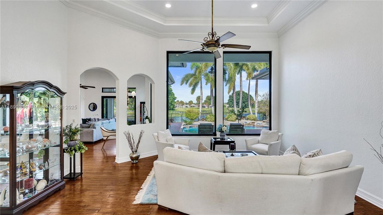 Recently Sold: $1,500,000 (6 beds, 4 baths, 3756 Square Feet)