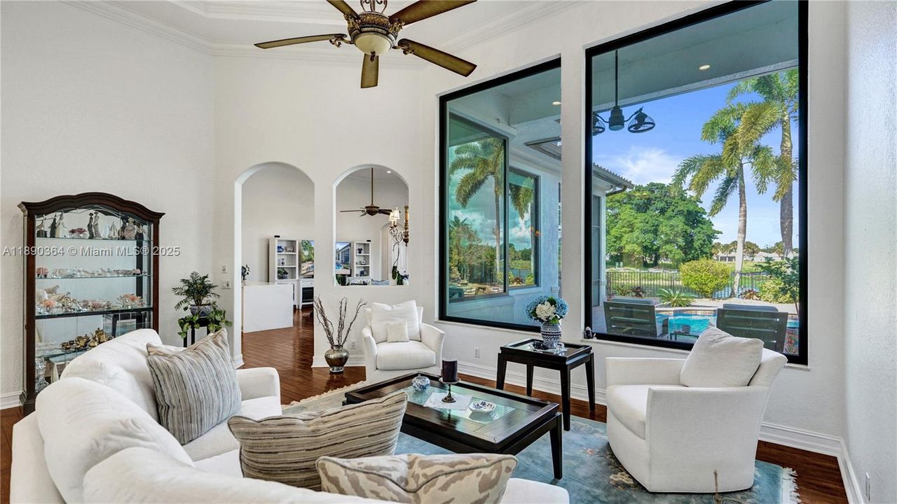 Recently Sold: $1,500,000 (6 beds, 4 baths, 3756 Square Feet)