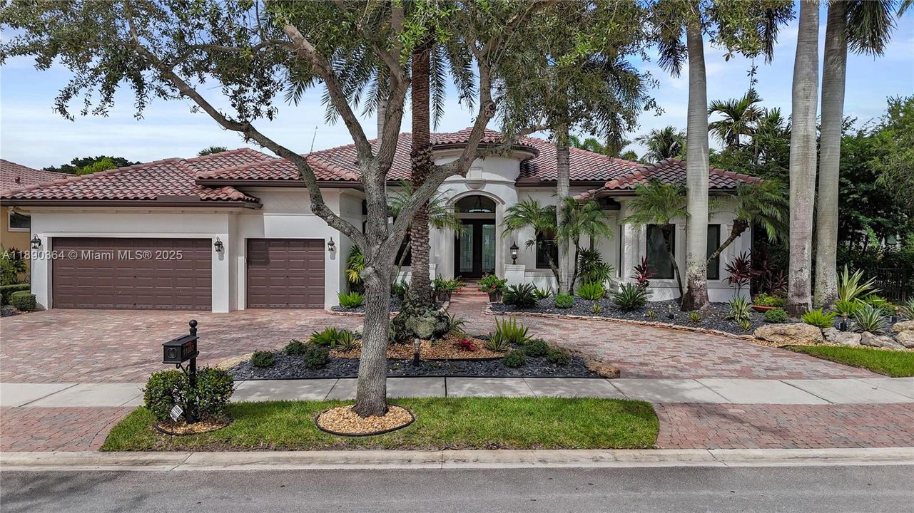 Recently Sold: $1,500,000 (6 beds, 4 baths, 3756 Square Feet)