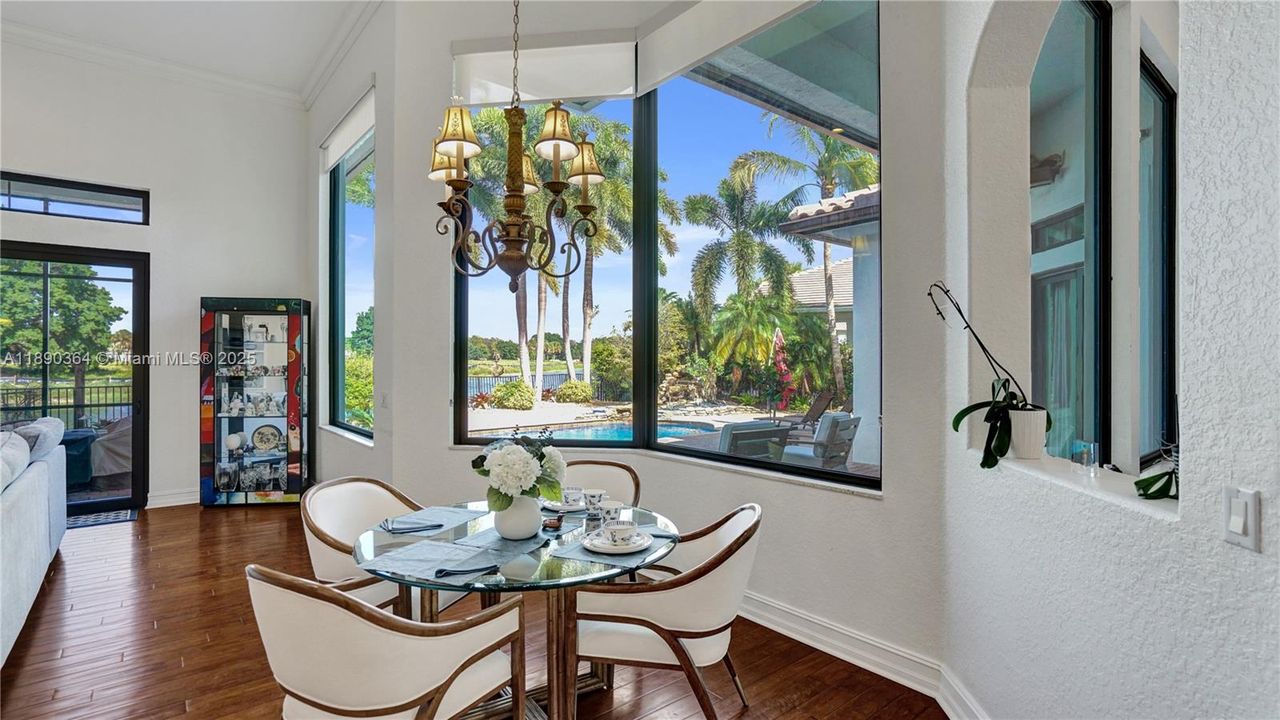 Recently Sold: $1,500,000 (6 beds, 4 baths, 3756 Square Feet)