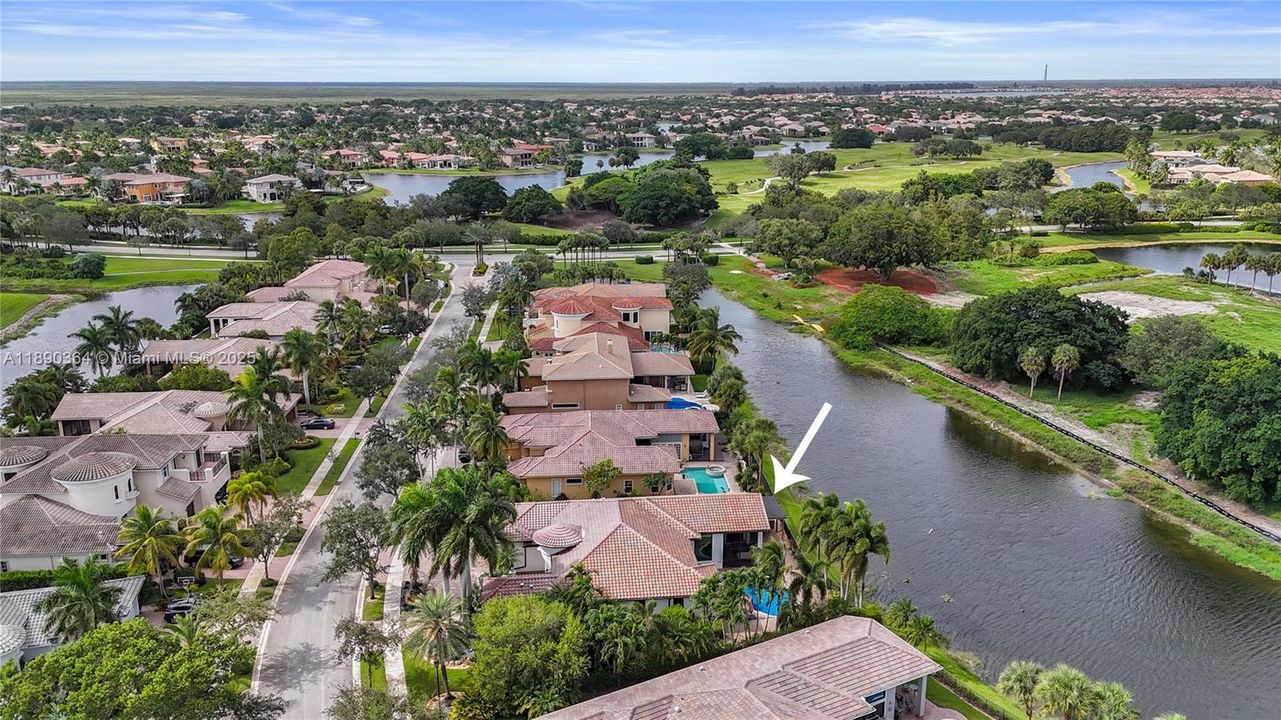 Recently Sold: $1,500,000 (6 beds, 4 baths, 3756 Square Feet)