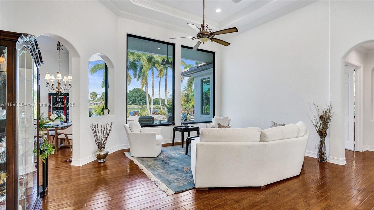 Recently Sold: $1,500,000 (6 beds, 4 baths, 3756 Square Feet)