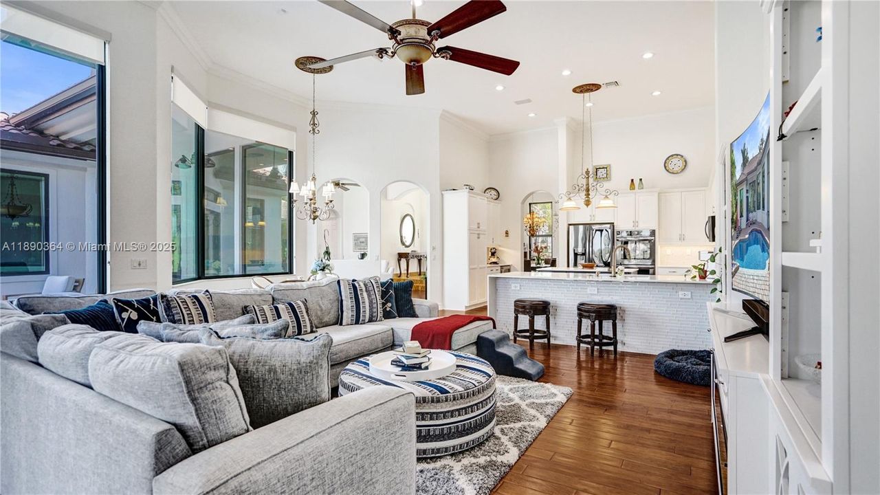 Recently Sold: $1,500,000 (6 beds, 4 baths, 3756 Square Feet)