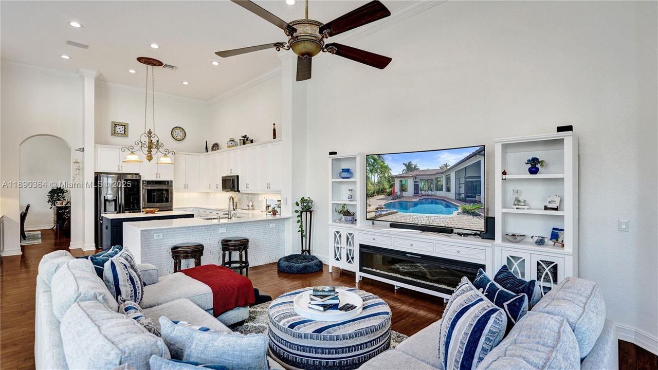 Recently Sold: $1,500,000 (6 beds, 4 baths, 3756 Square Feet)