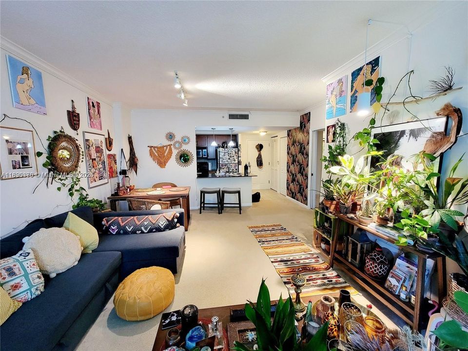 На продажу: $389,000 (1 спален, 1 ванн, 726 Квадратных фут)