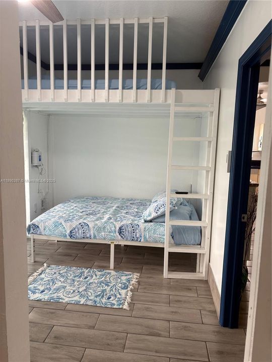 For Sale: $599,000 (3 beds, 2 baths, 1519 Square Feet)