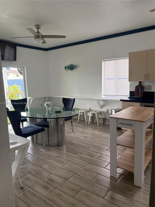 For Sale: $599,000 (3 beds, 2 baths, 1519 Square Feet)