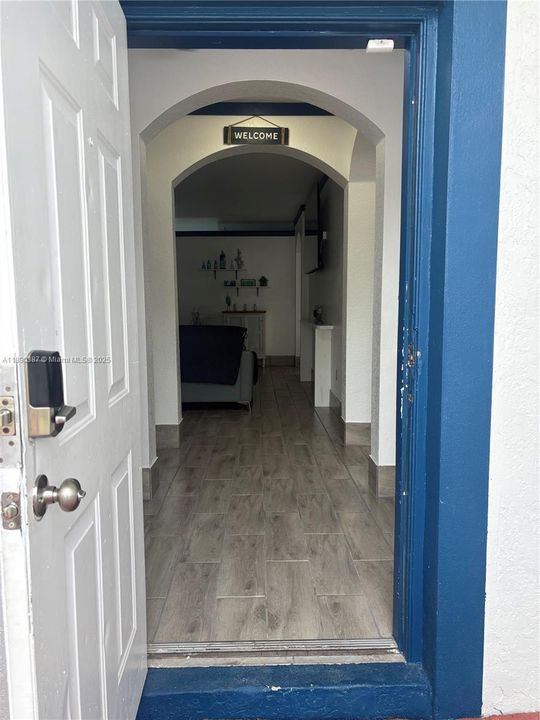 For Sale: $599,000 (3 beds, 2 baths, 1519 Square Feet)