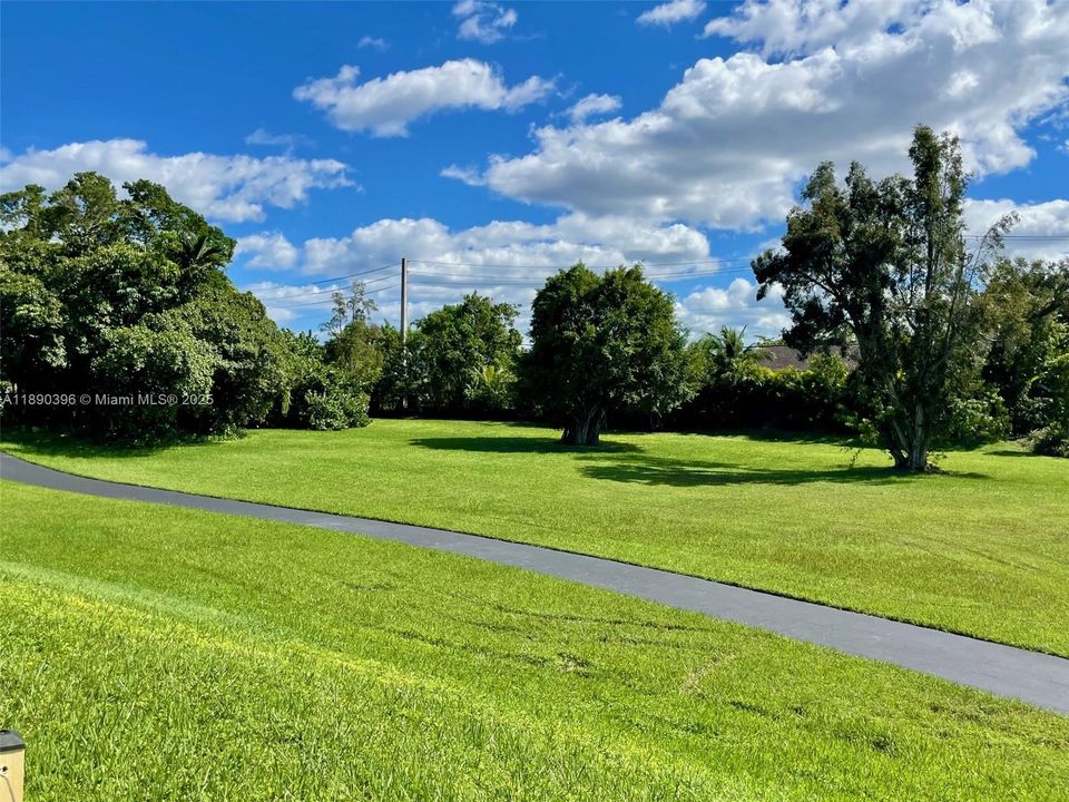 Под контрактом: $3,450 (2 спален, 2 ванн, 1780 Квадратных фут)