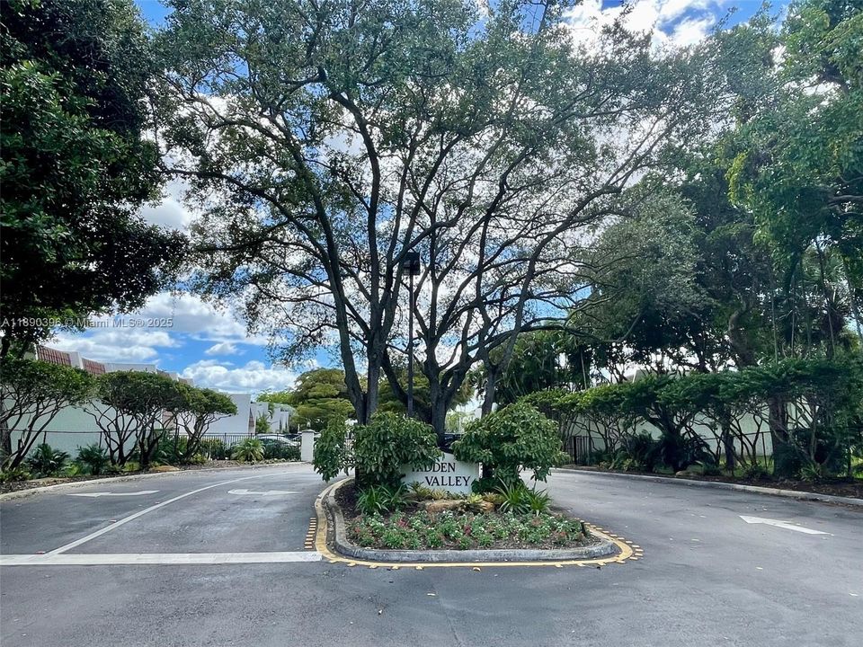 Под контрактом: $3,450 (2 спален, 2 ванн, 1780 Квадратных фут)