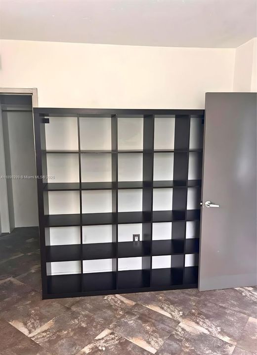 For Sale: $444,000 (2 beds, 2 baths, 1150 Square Feet)