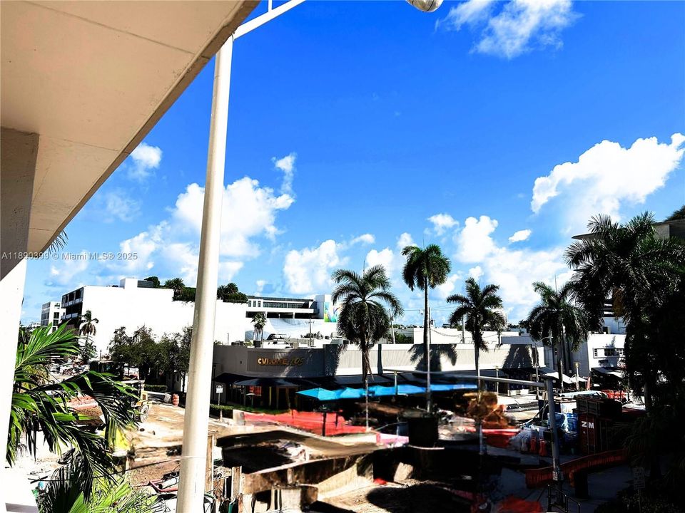 For Sale: $444,000 (2 beds, 2 baths, 1150 Square Feet)