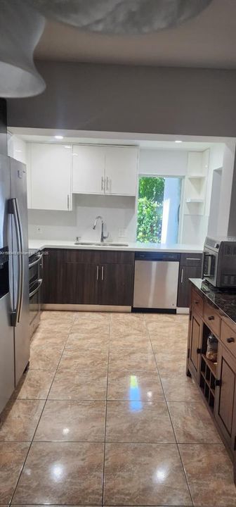 Vendido Recientemente: $1,100,000 (0 camas, 0 baños, 3085 Pies cuadrados)