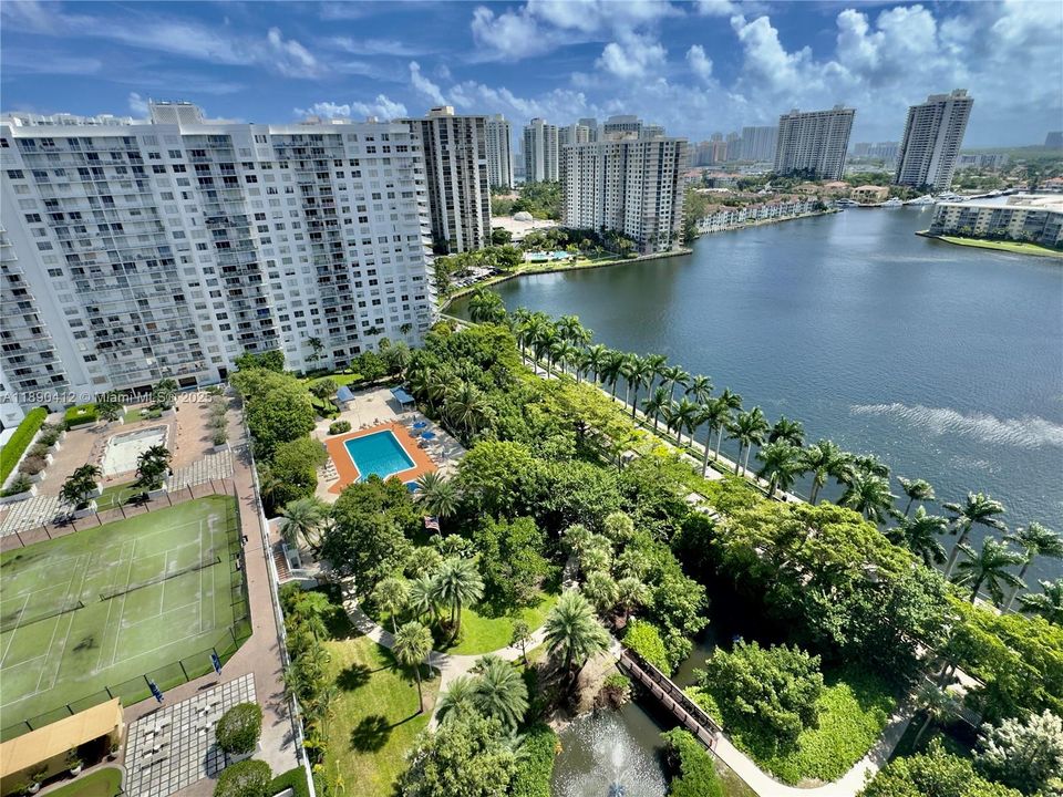 Recientemente alquilado: $2,100 (1 camas, 1 baños, 1066 Pies cuadrados)