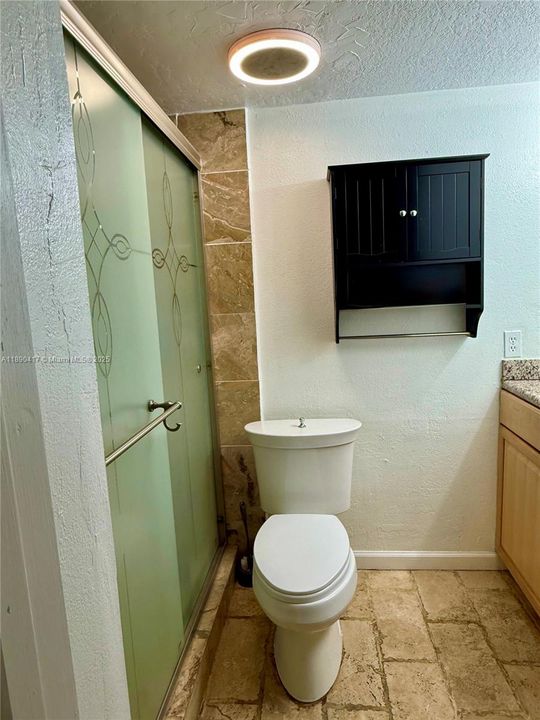 待售: $195,000 (1 贝兹, 1 浴室, 620 平方英尺)