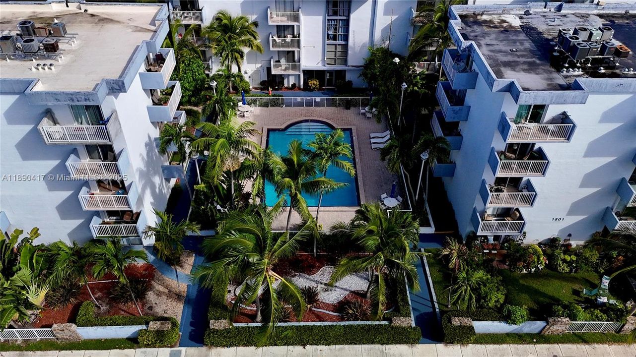 待售: $195,000 (1 贝兹, 1 浴室, 620 平方英尺)