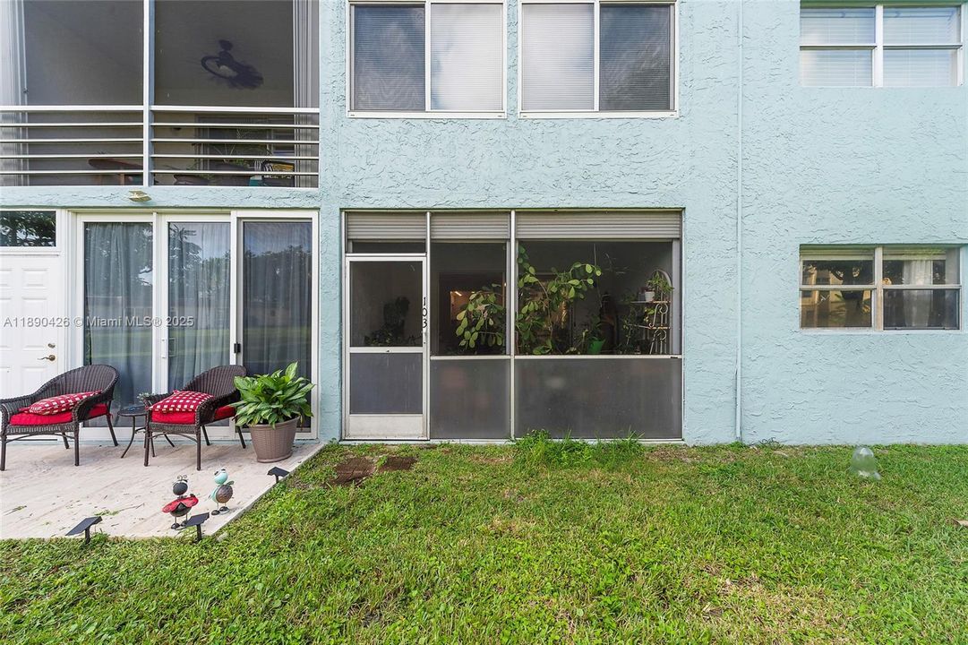 En Venta: $120,000 (2 camas, 2 baños, 907 Pies cuadrados)