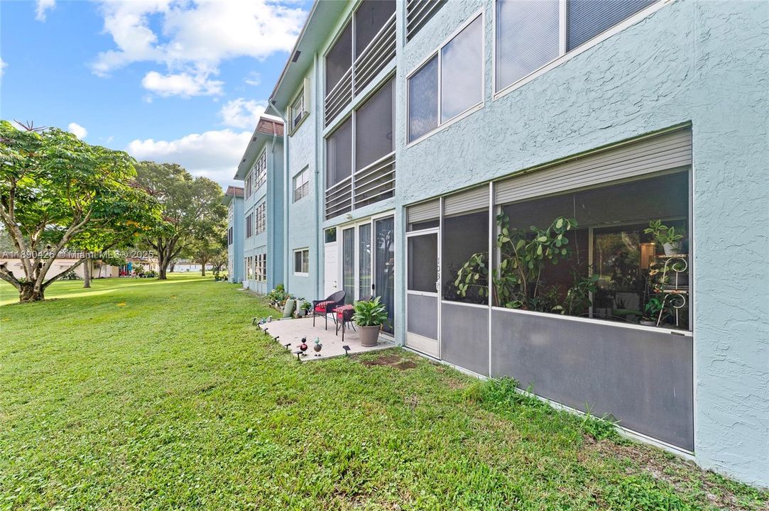 En Venta: $120,000 (2 camas, 2 baños, 907 Pies cuadrados)