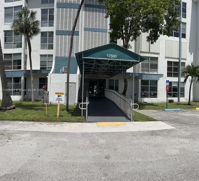 For Rent: $1,790 (1 beds, 1 baths, 544 Square Feet)