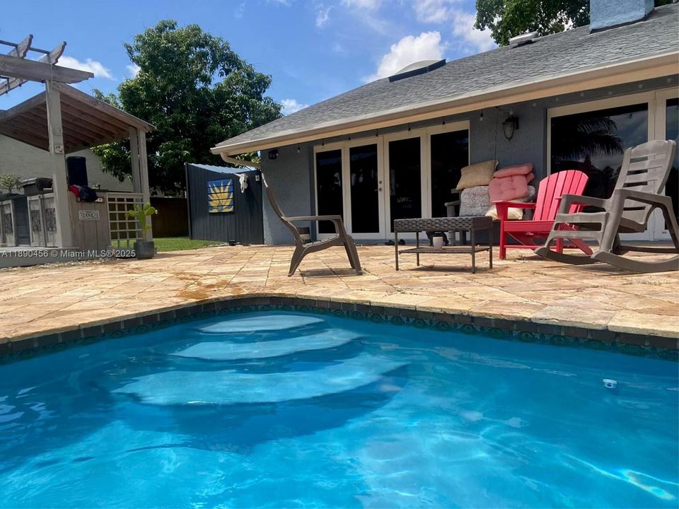 For Rent: $7,000 (4 beds, 3 baths, 2465 Square Feet)