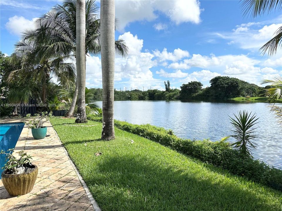 For Rent: $7,000 (4 beds, 3 baths, 2465 Square Feet)