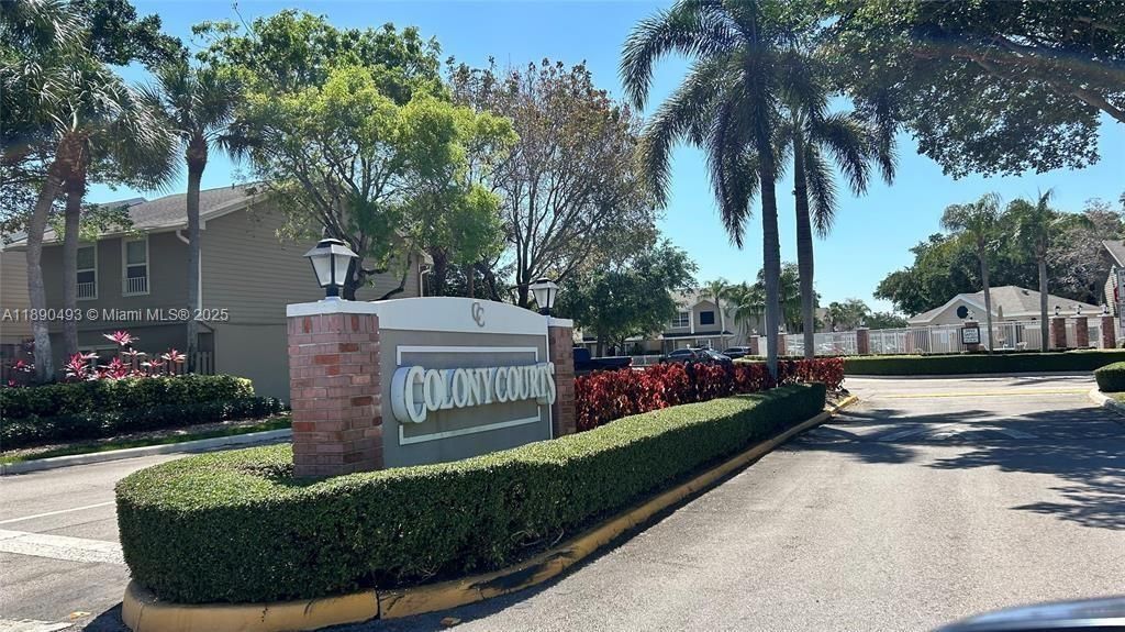 Recently Sold: $444,900 (3 beds, 2 baths, 1596 Square Feet)