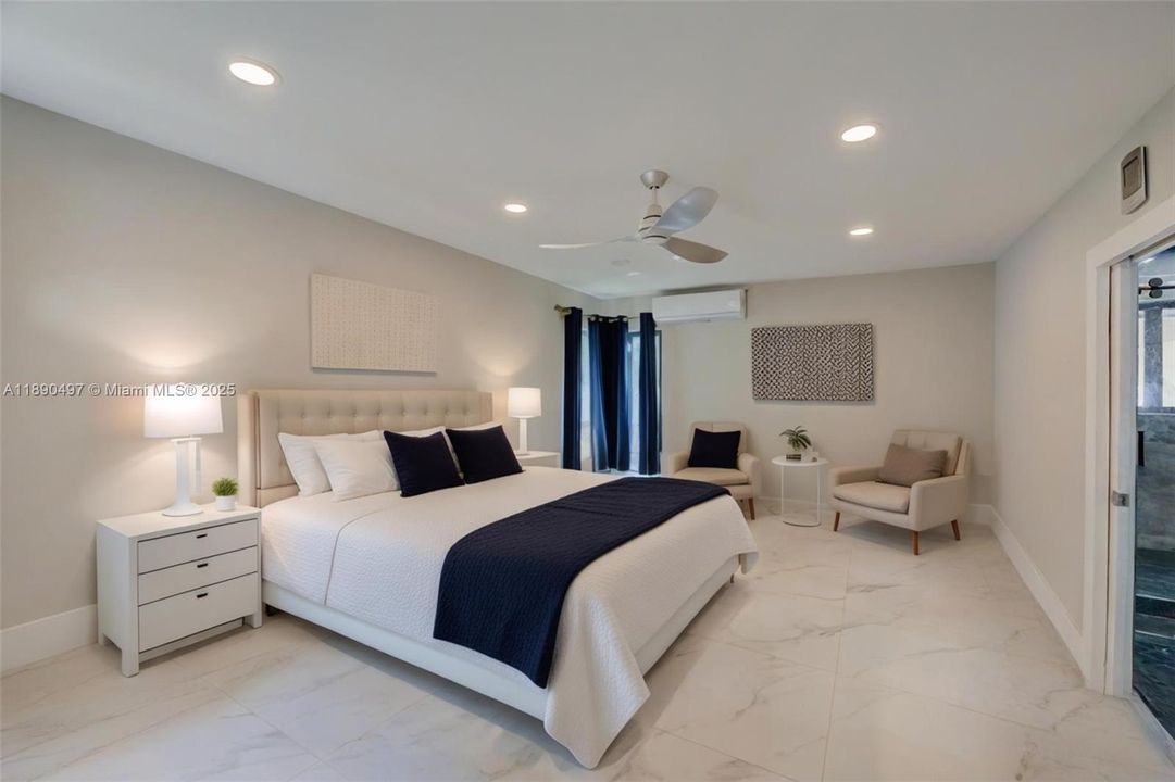 En Venta: $1,150,000 (3 camas, 3 baños, 2589 Pies cuadrados)