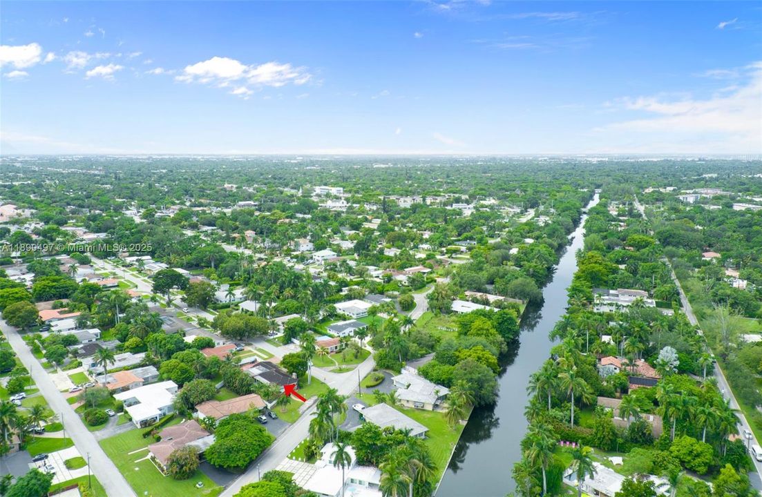 En Venta: $1,150,000 (3 camas, 3 baños, 2589 Pies cuadrados)