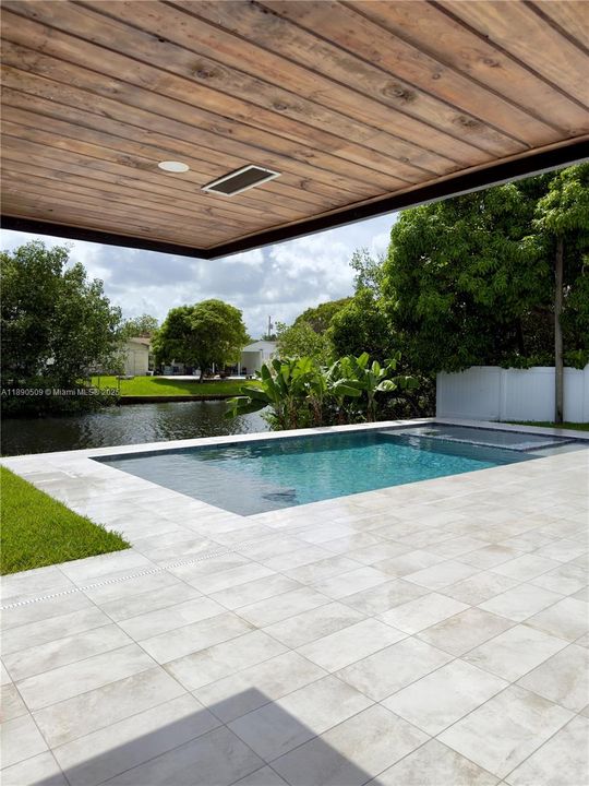 En Venta: $1,750,000 (4 camas, 4 baños, 1769 Pies cuadrados)