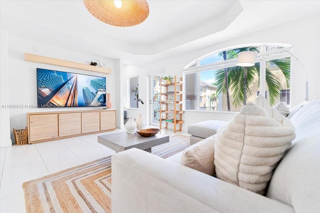 Recently Rented: $4,000 (2 beds, 2 baths, 1745 Square Feet)