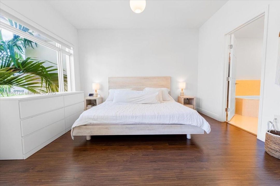 Recently Rented: $4,000 (2 beds, 2 baths, 1745 Square Feet)