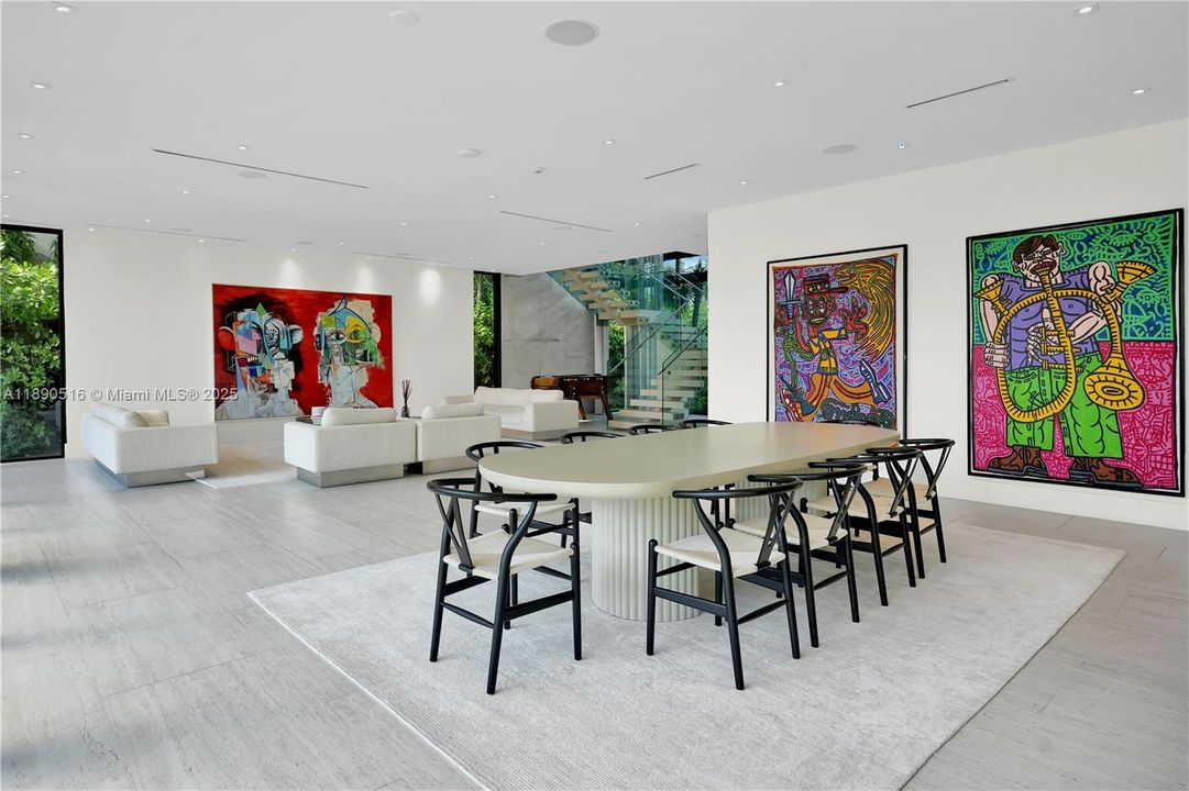 В аренду: $100,000 (5 спален, 5 ванн, 5217 Квадратных фут)