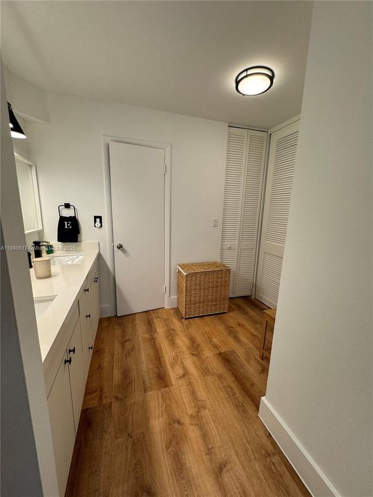 Недавно арендовано: $4,550 (2 спален, 2 ванн, 1335 Квадратных фут)