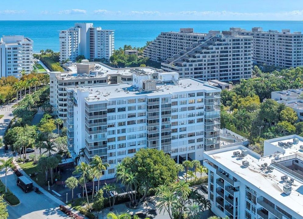 Недавно арендовано: $4,550 (2 спален, 2 ванн, 1335 Квадратных фут)